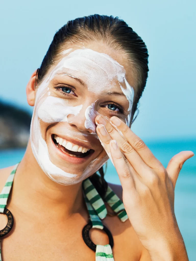 How to Reapply Sunscreen Over Makeup